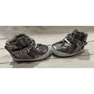 Michael Kors Rose Gold baby Girl sneakers size 3 - High Top Zip Side